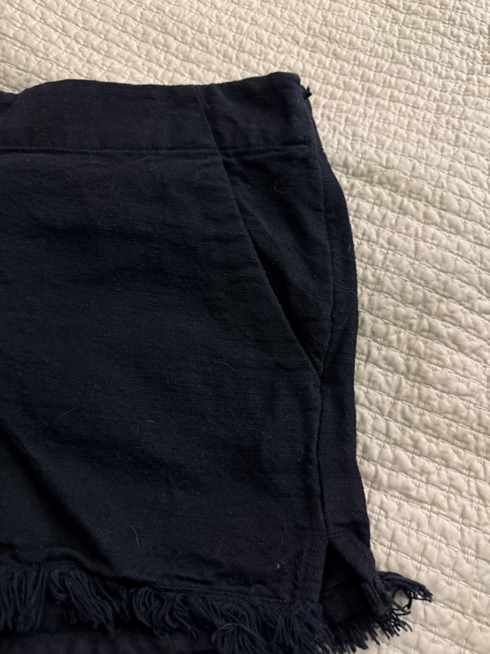 The loft - Women's high waist Black Frayed Hem Casual Shorts - 6 - Picture 3 of 7